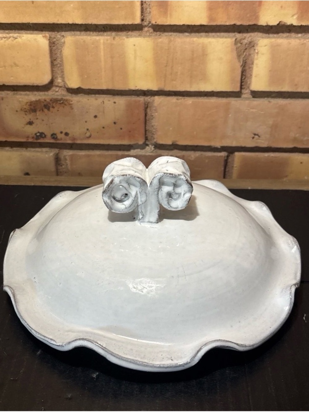 ABIGAILS FLEUR DE LIS WHITE COVERED PLATED SOUP TUREEN Lid Only